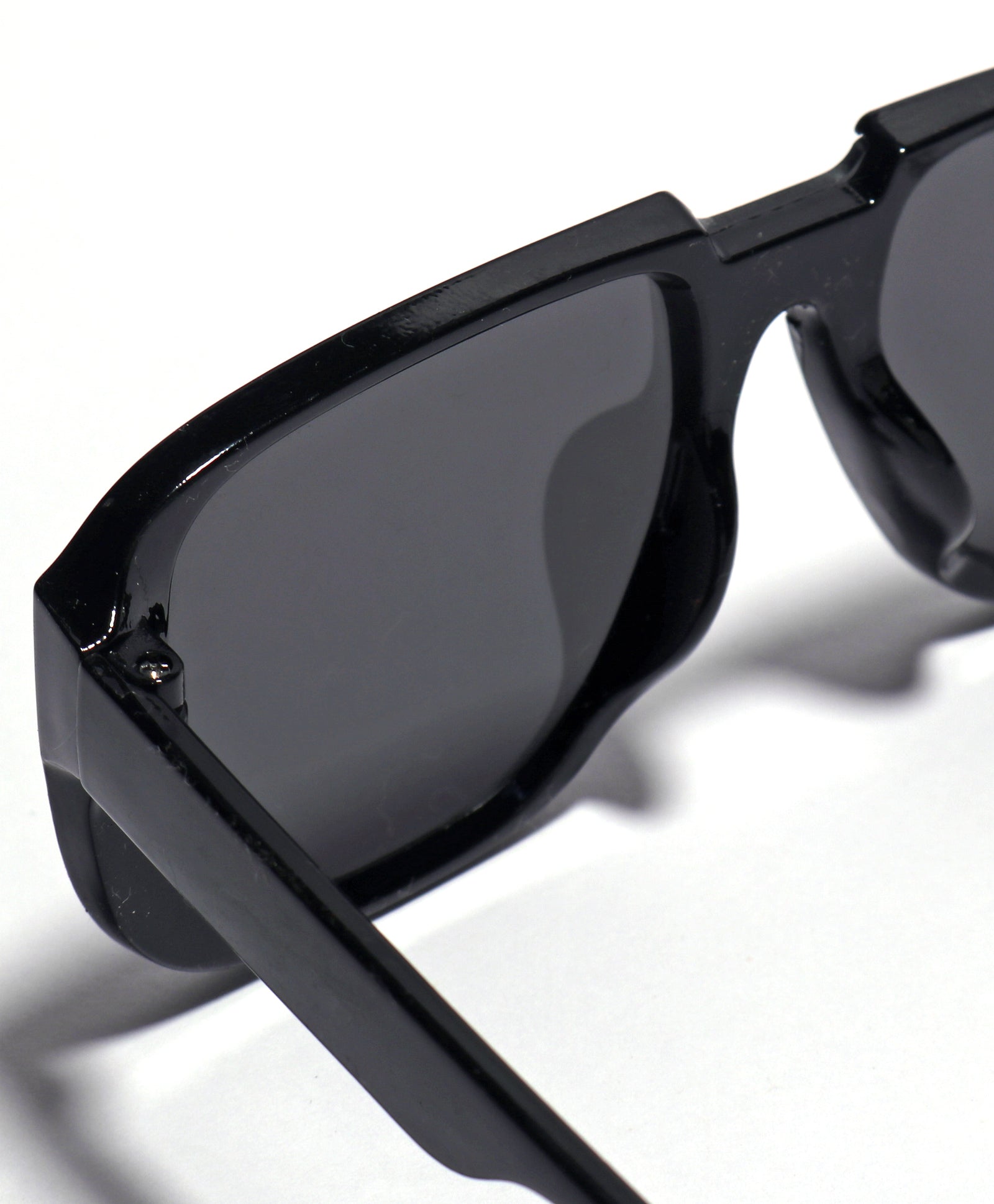 SHIELD SUNGLASSES BLACK (4 YEARS TO 10 YEARS)