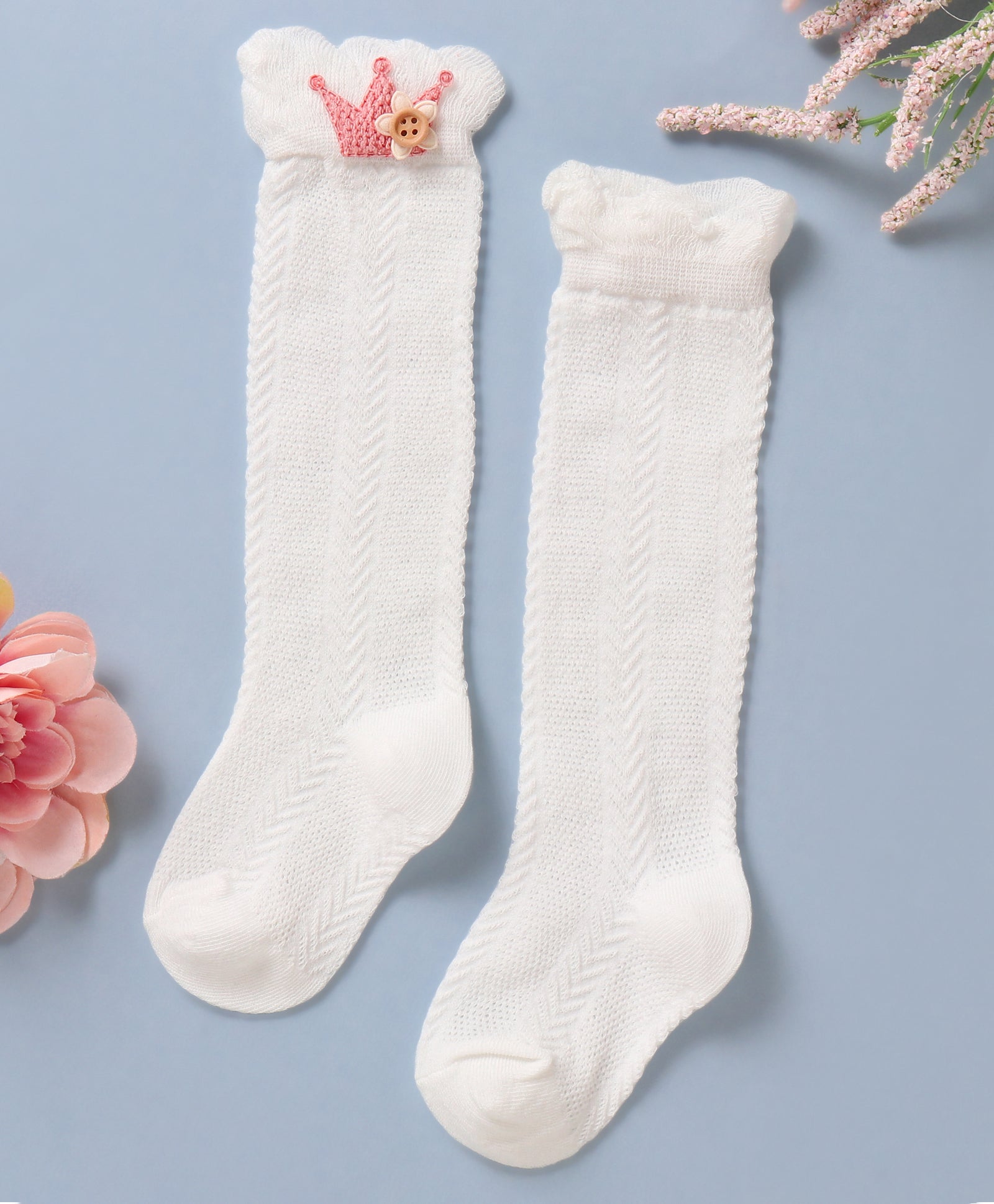 Pack of 1 Crown Applique Knee Length Socks - White (0 TO 4 YEARS)
