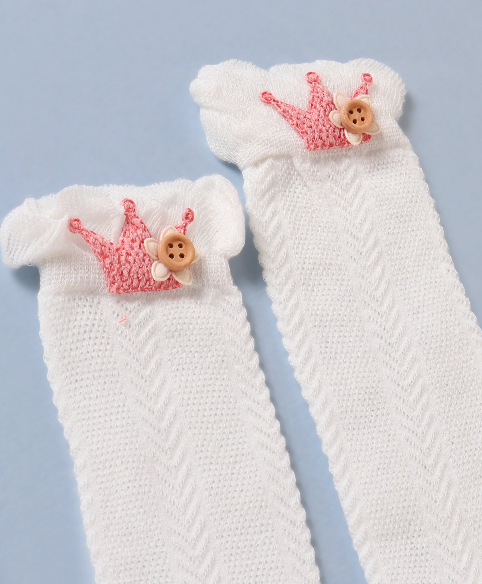 Pack of 1 Crown Applique Knee Length Socks - White (0 TO 4 YEARS)